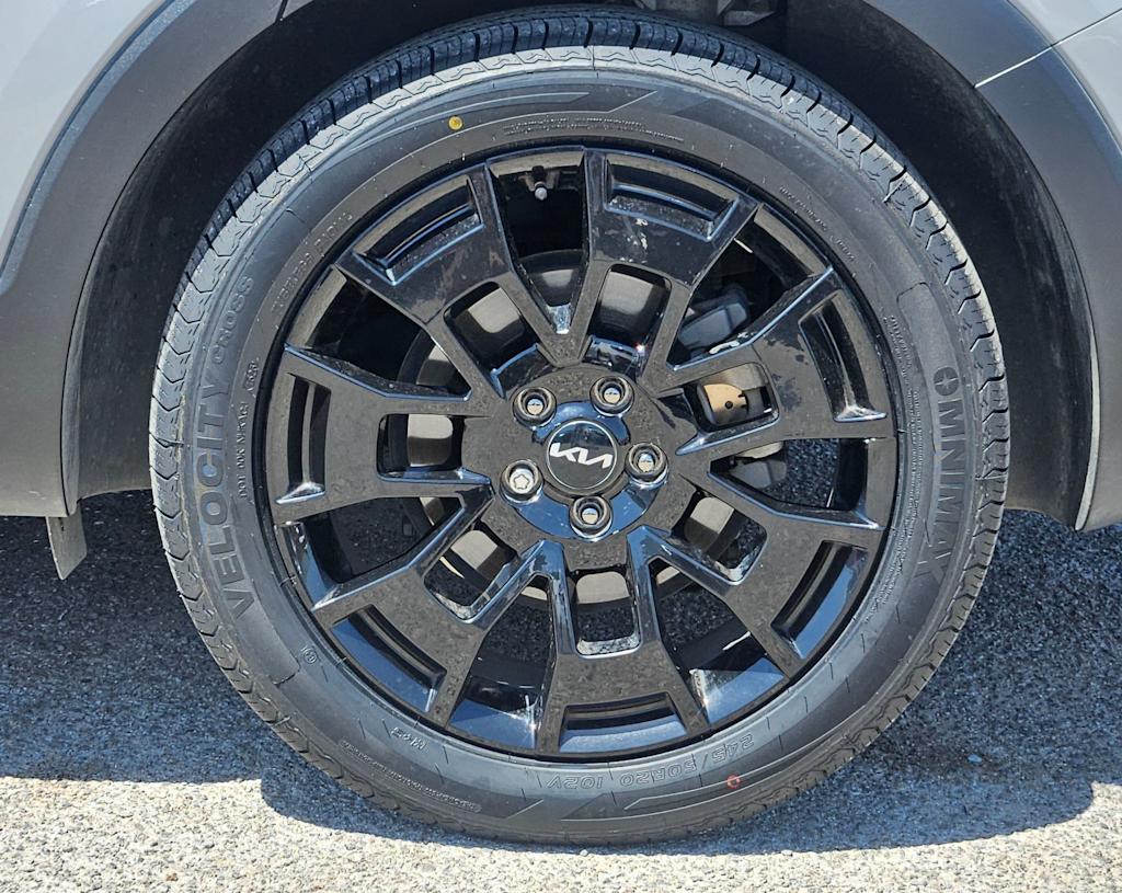 Thumbnail: 2022 Kia Telluride - 8