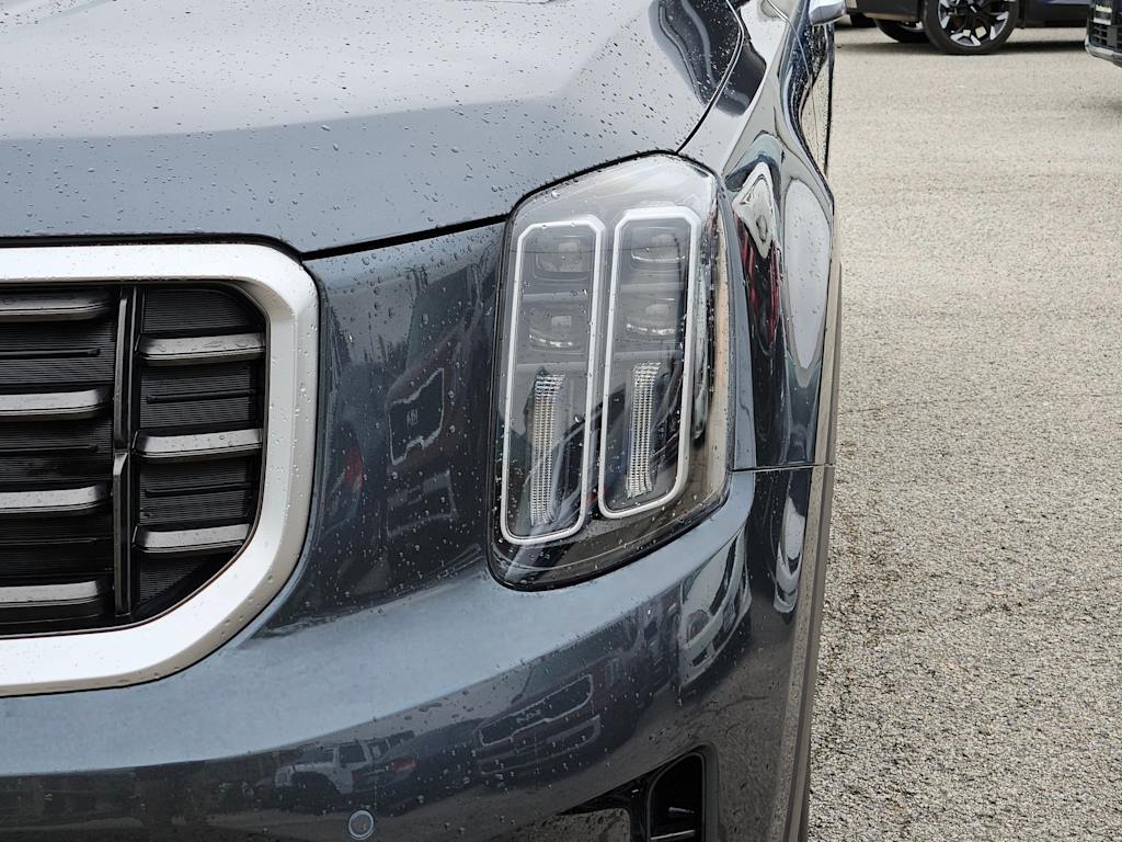 Thumbnail: 2023 Kia Telluride - 23