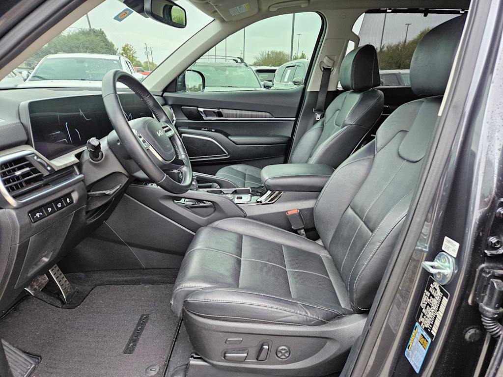 Thumbnail: 2023 Kia Telluride - 11