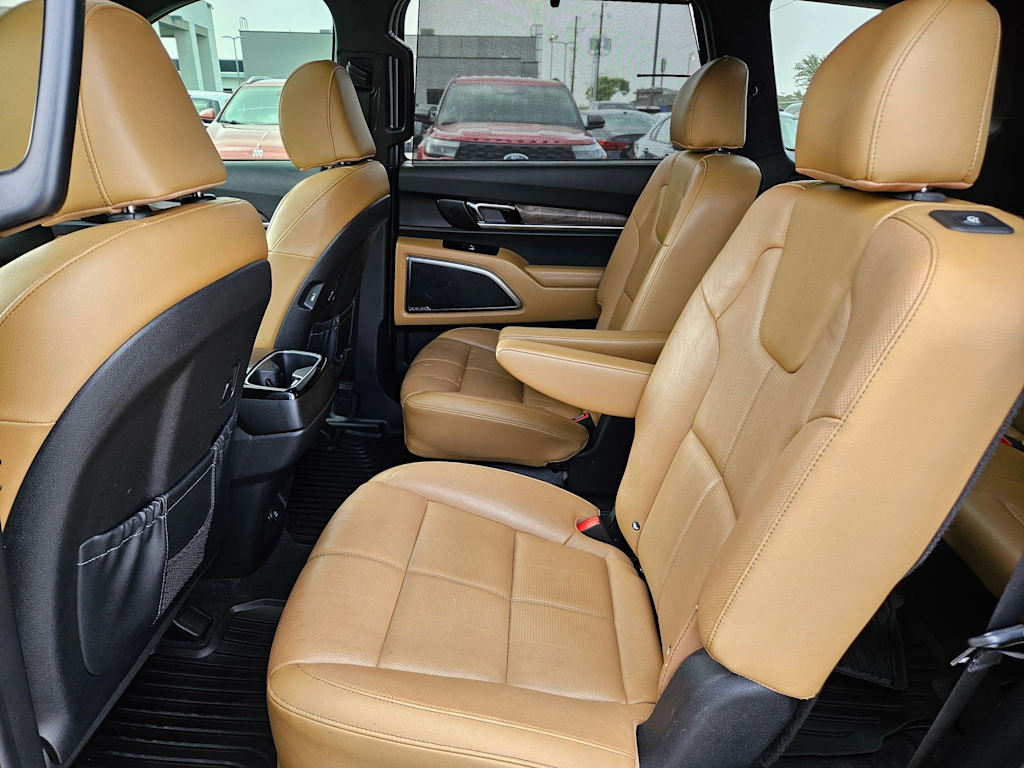 Thumbnail: 2022 Kia Telluride - 25