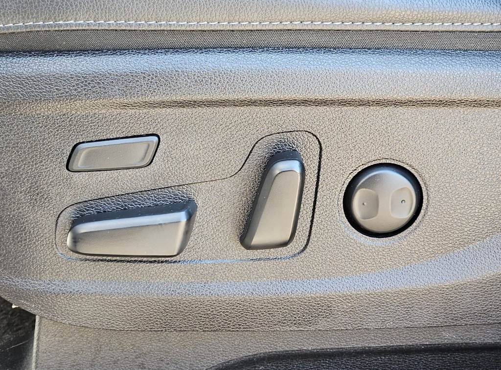 Thumbnail: 2022 Kia Telluride - 26