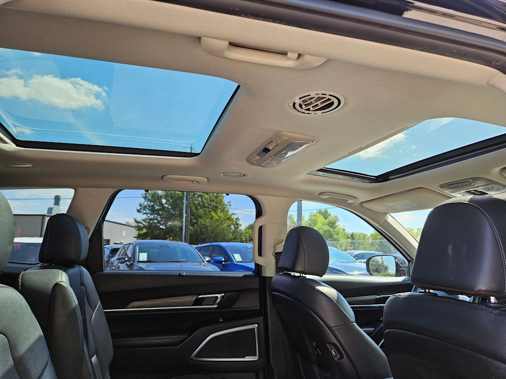 Thumbnail: 2022 Kia Telluride - 30