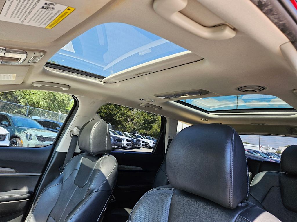 Thumbnail: 2022 Kia Telluride - 19