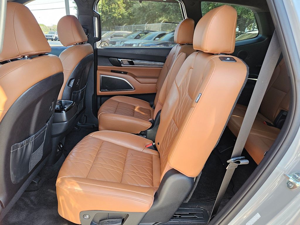 Thumbnail: 2024 Kia Telluride - 24