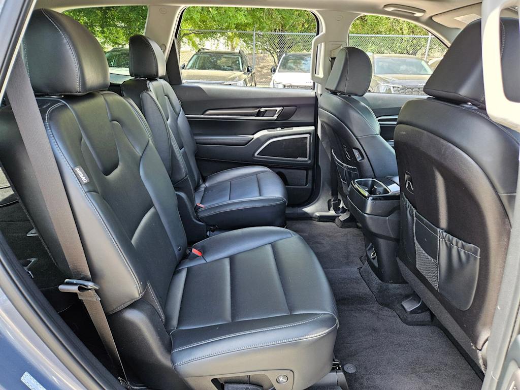 Thumbnail: 2025 Kia Telluride - 24