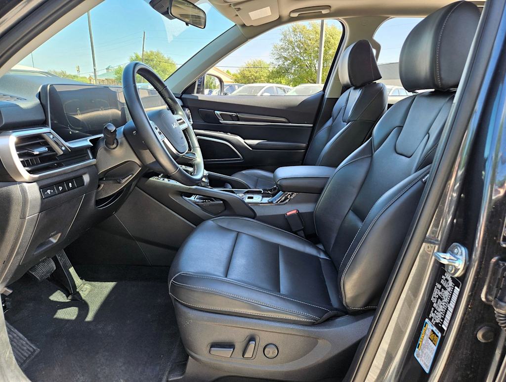 Thumbnail: 2024 Kia Telluride - 9