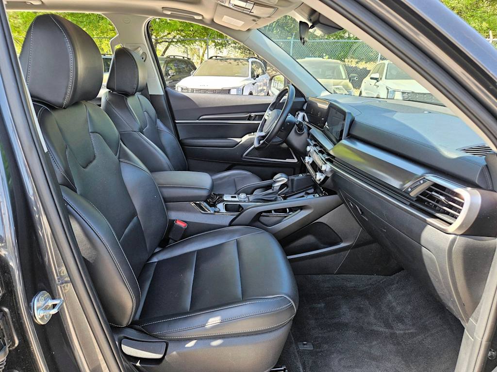 Thumbnail: 2024 Kia Telluride - 10