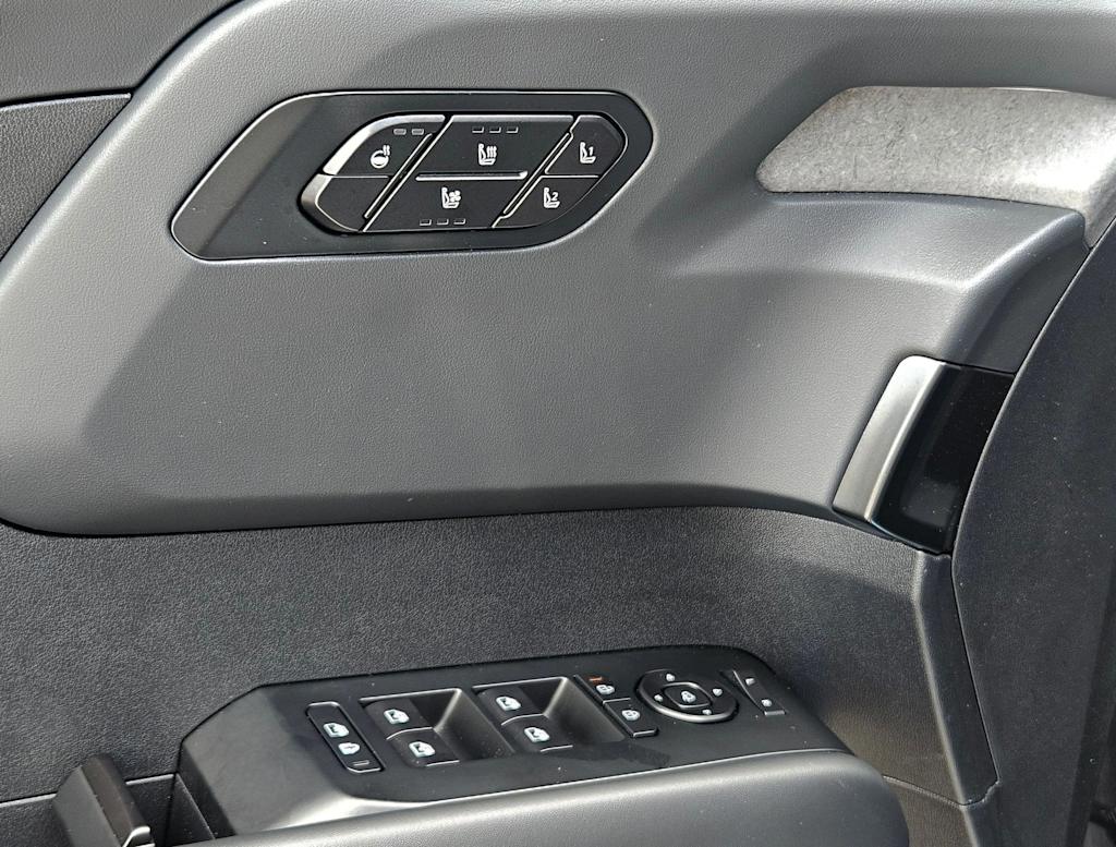 Thumbnail: 2027 Kia Telluride - 26