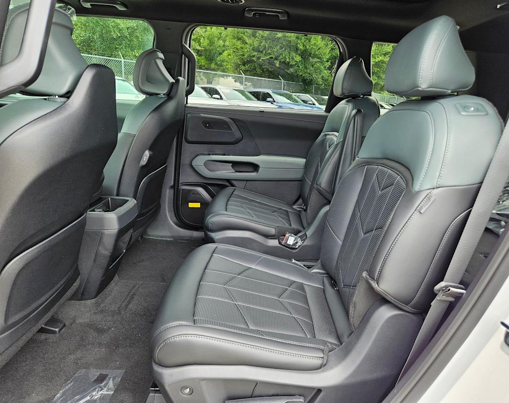 Thumbnail: 2027 Kia Telluride - 12