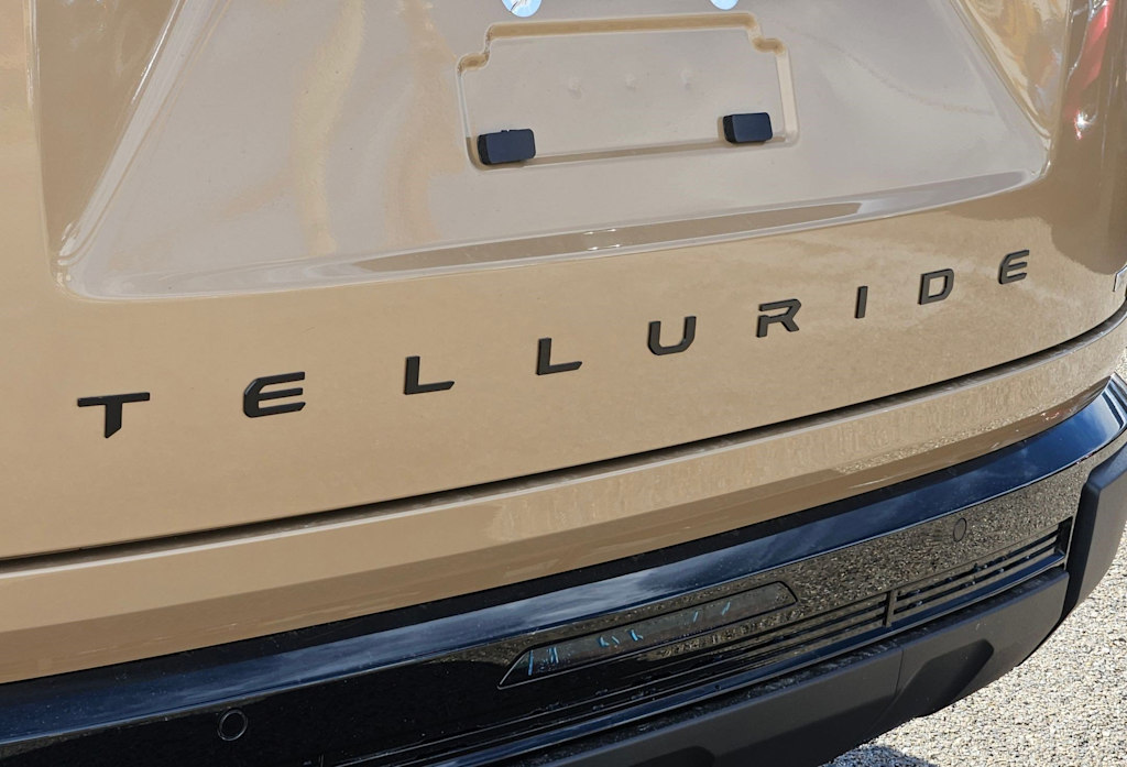 Thumbnail: 2027 Kia Telluride - 7