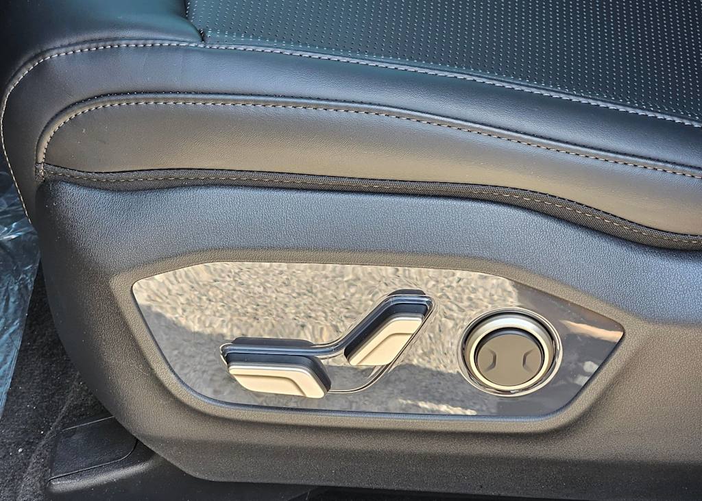 Thumbnail: 2027 Kia Telluride - 24