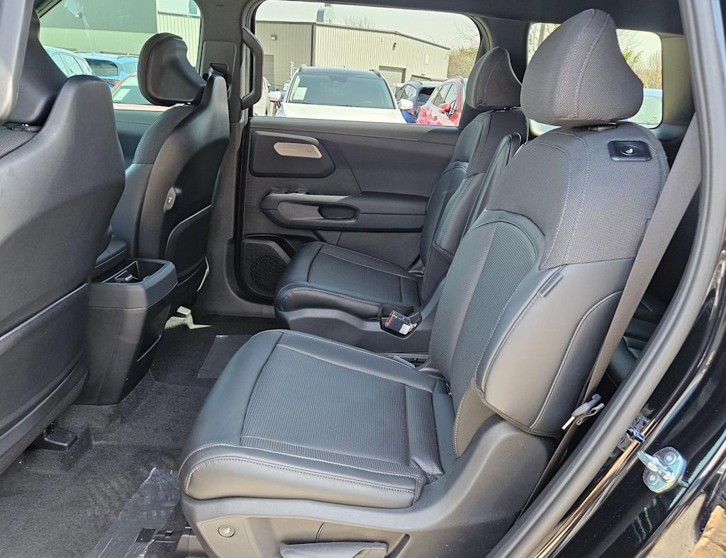 Thumbnail: 2027 Kia Telluride - 27