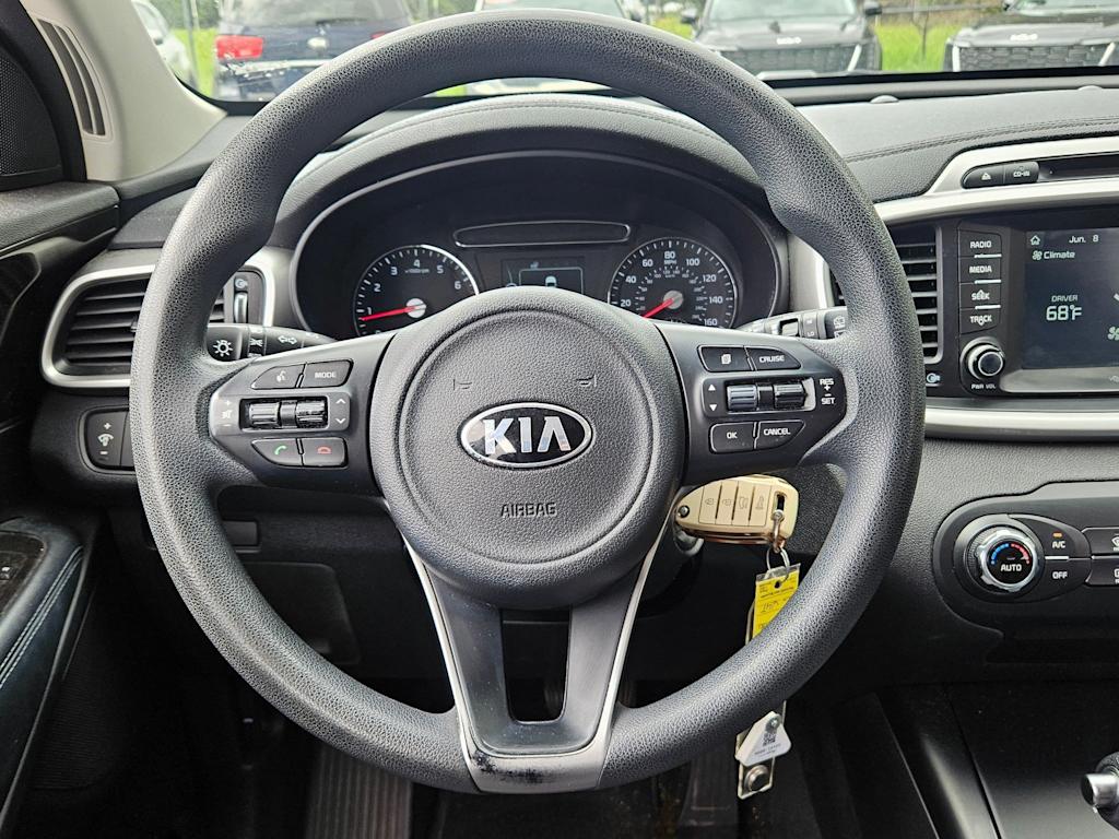 Thumbnail: 2018 Kia Sorento - 9