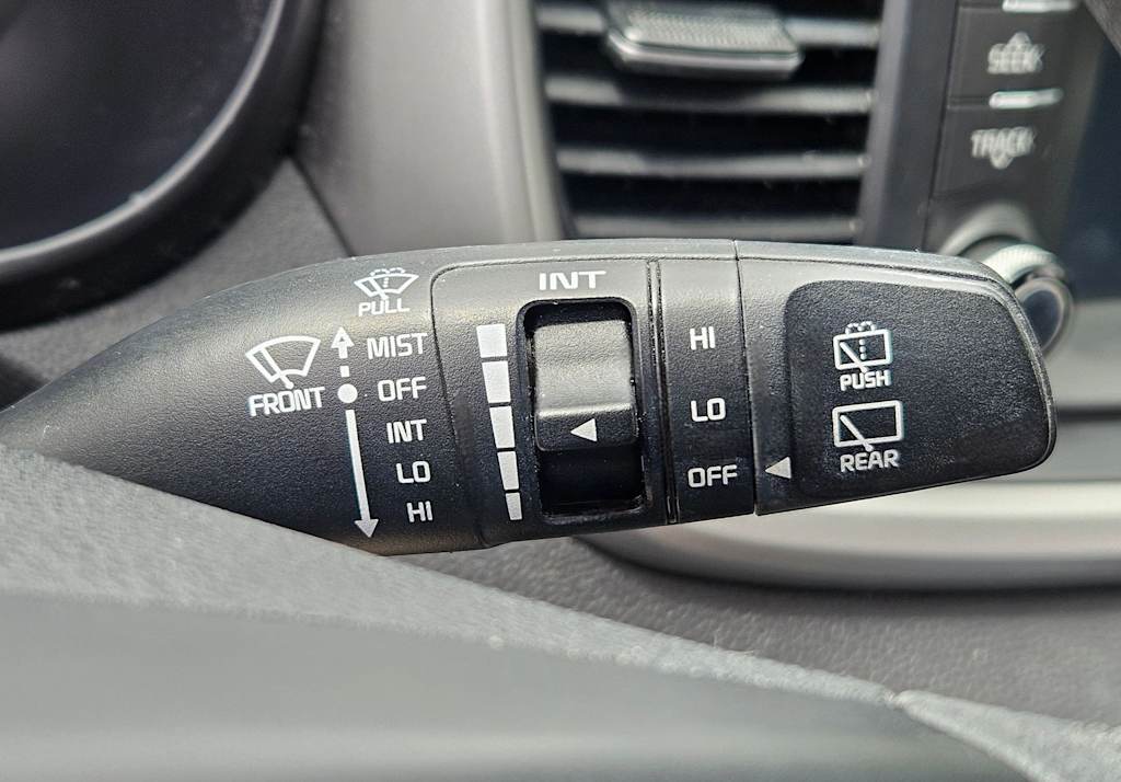Thumbnail: 2018 Kia Sorento - 22