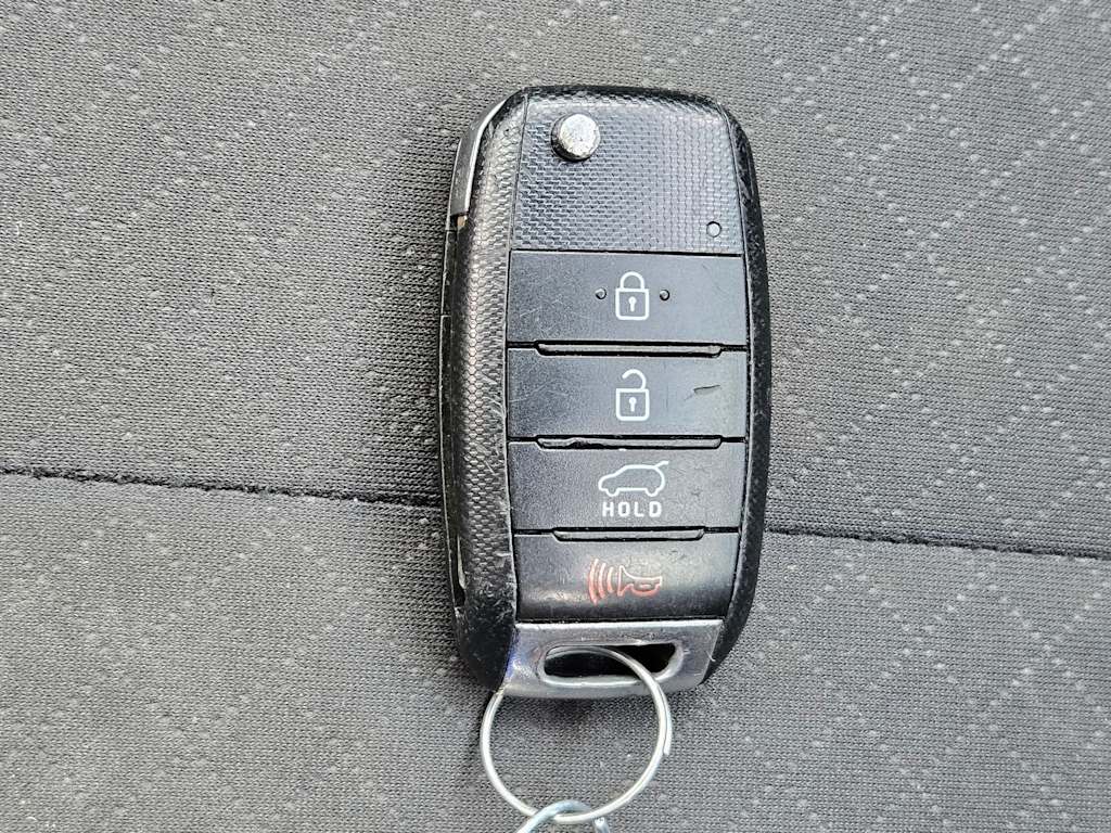 Thumbnail: 2020 Kia Sorento - 19