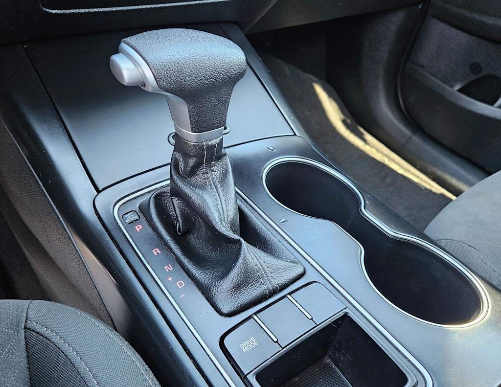 Thumbnail: 2020 Kia Sorento - 16