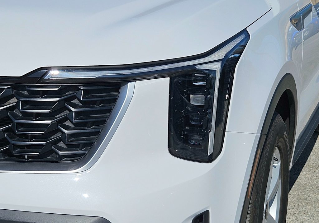 Thumbnail: 2025 Kia Sorento - 19