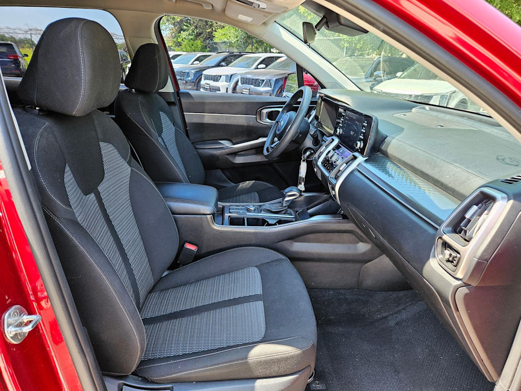 Thumbnail: 2021 Kia Sorento - 11