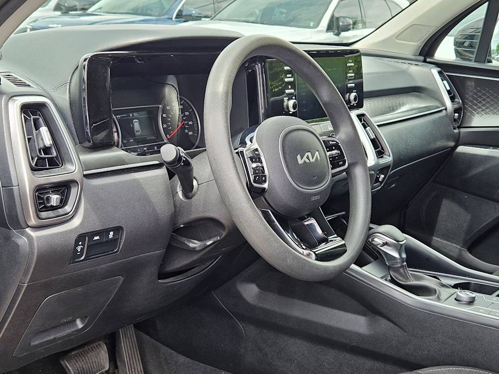 Thumbnail: 2022 Kia Sorento - 2