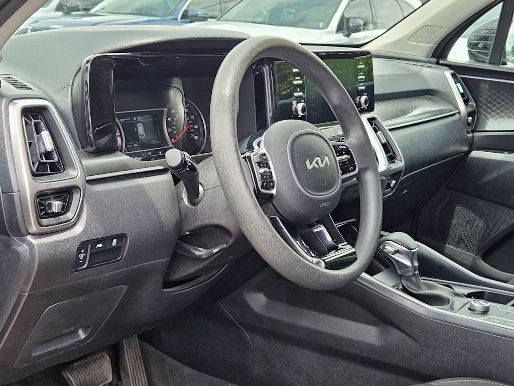 Thumbnail: 2022 Kia Sorento - 2