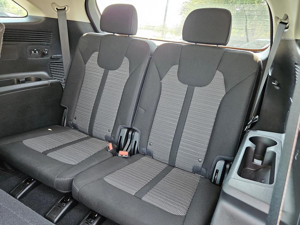 Thumbnail: 2023 Kia Sorento - 25