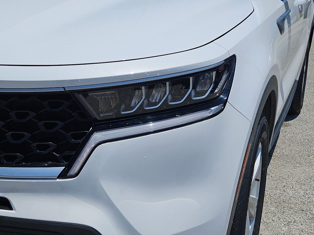Thumbnail: 2023 Kia Sorento - 24