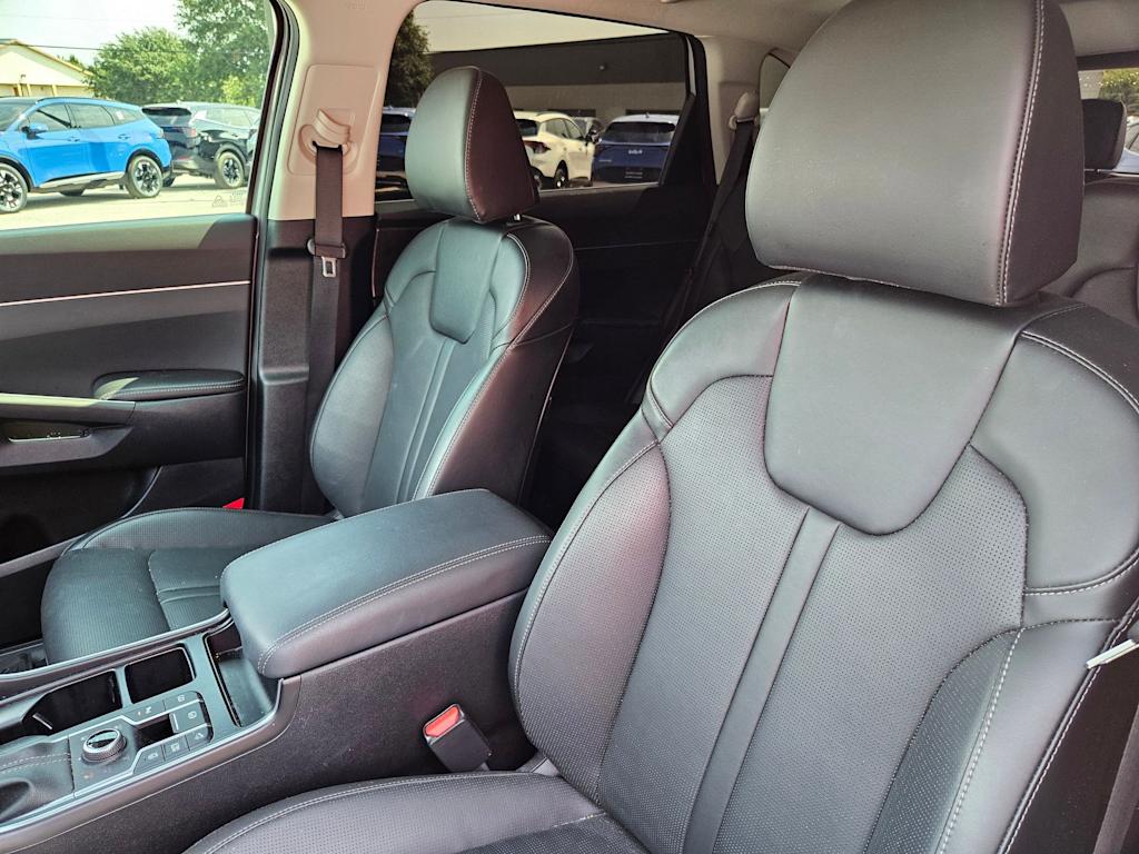 Thumbnail: 2025 Kia Sorento - 10