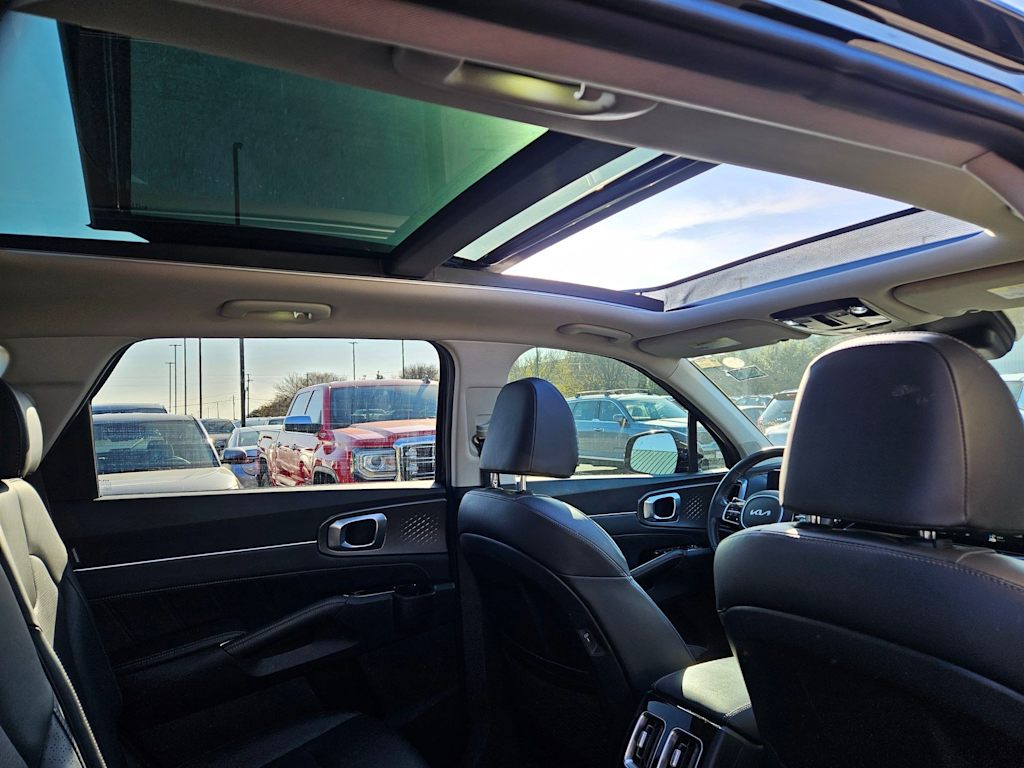Thumbnail: 2024 Kia Sorento - 21