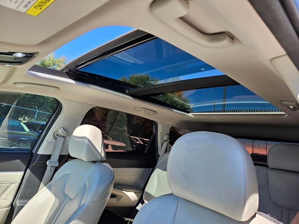 Thumbnail: 2021 Kia Sorento - 18