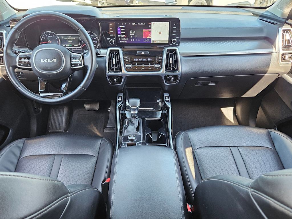 Thumbnail: 2022 Kia Sorento - 2