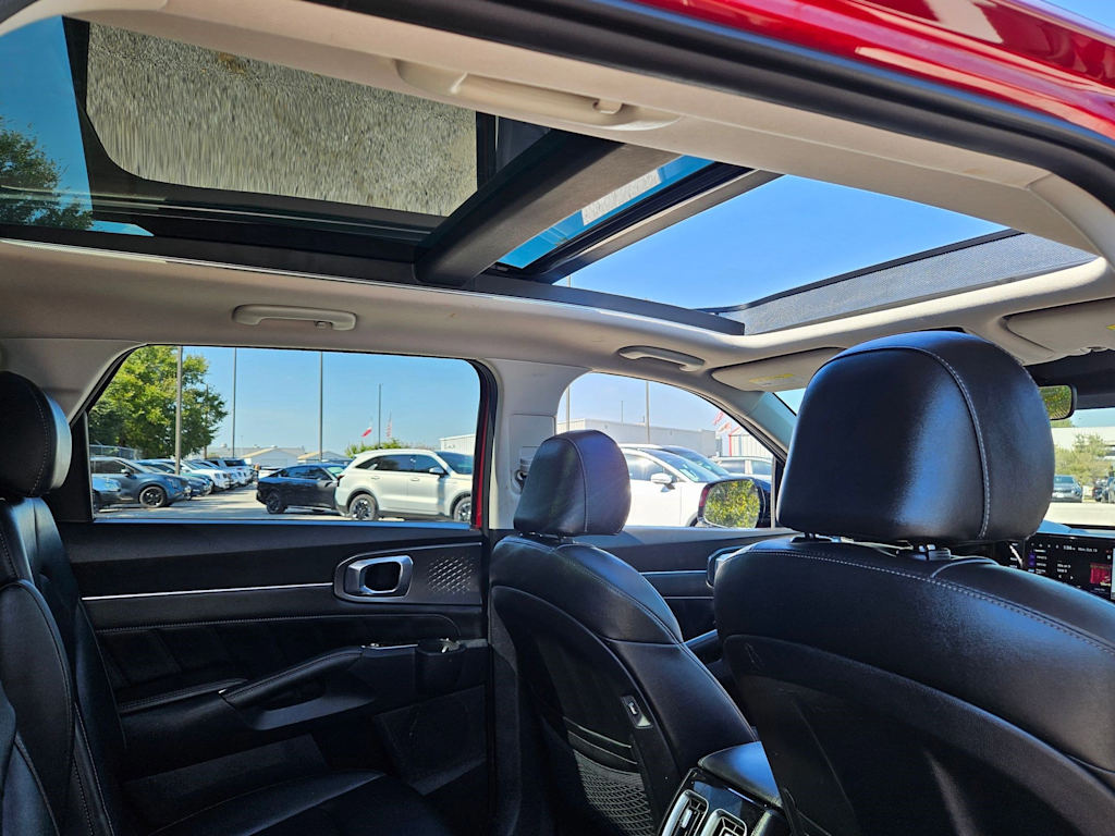 Thumbnail: 2022 Kia Sorento - 27