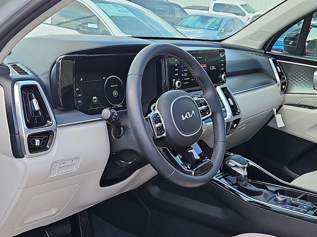 Thumbnail: 2023 Kia Sorento - 2