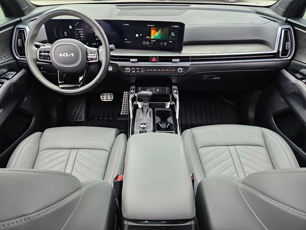 Thumbnail: 2025 Kia Sorento - 9