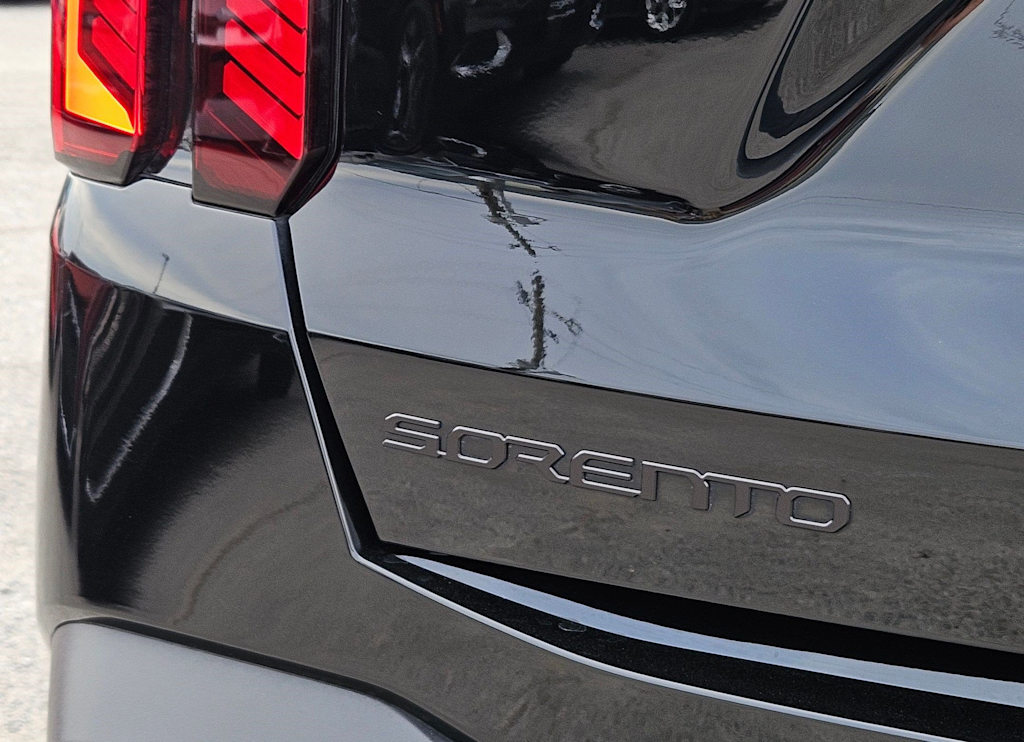 Thumbnail: 2025 Kia Sorento - 25