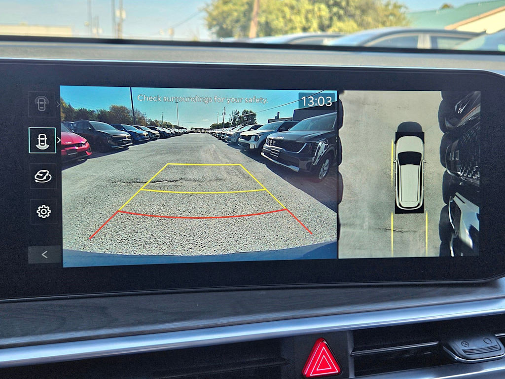 Thumbnail: 2024 Kia Sorento - 35