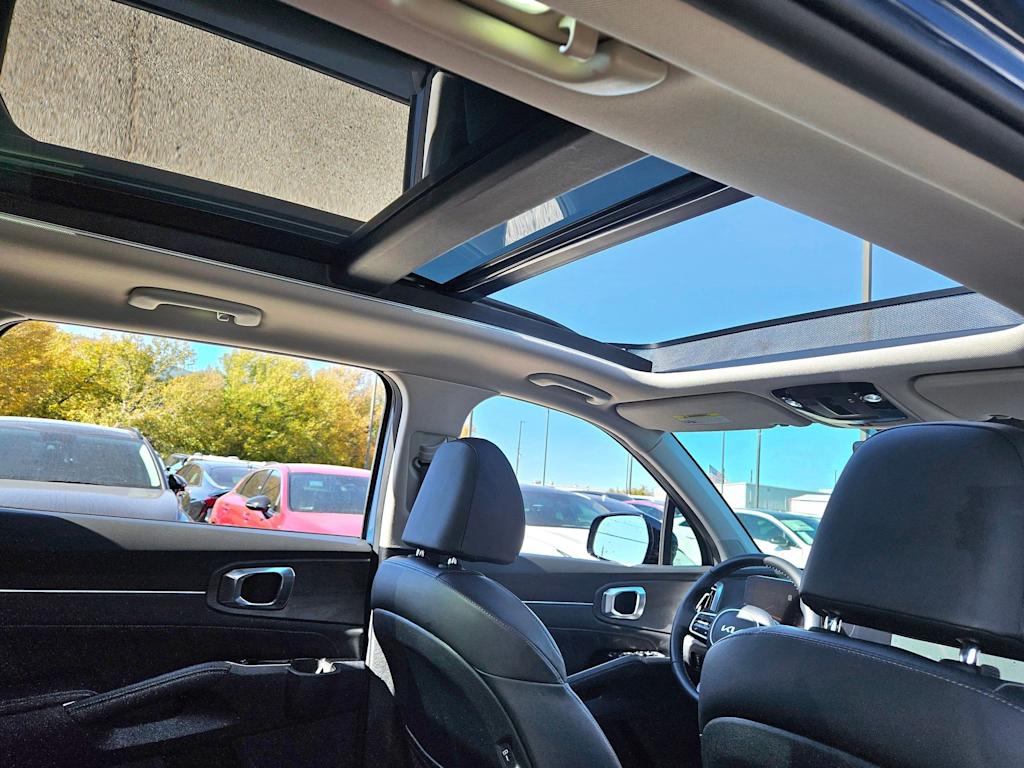 Thumbnail: 2024 Kia Sorento - 30