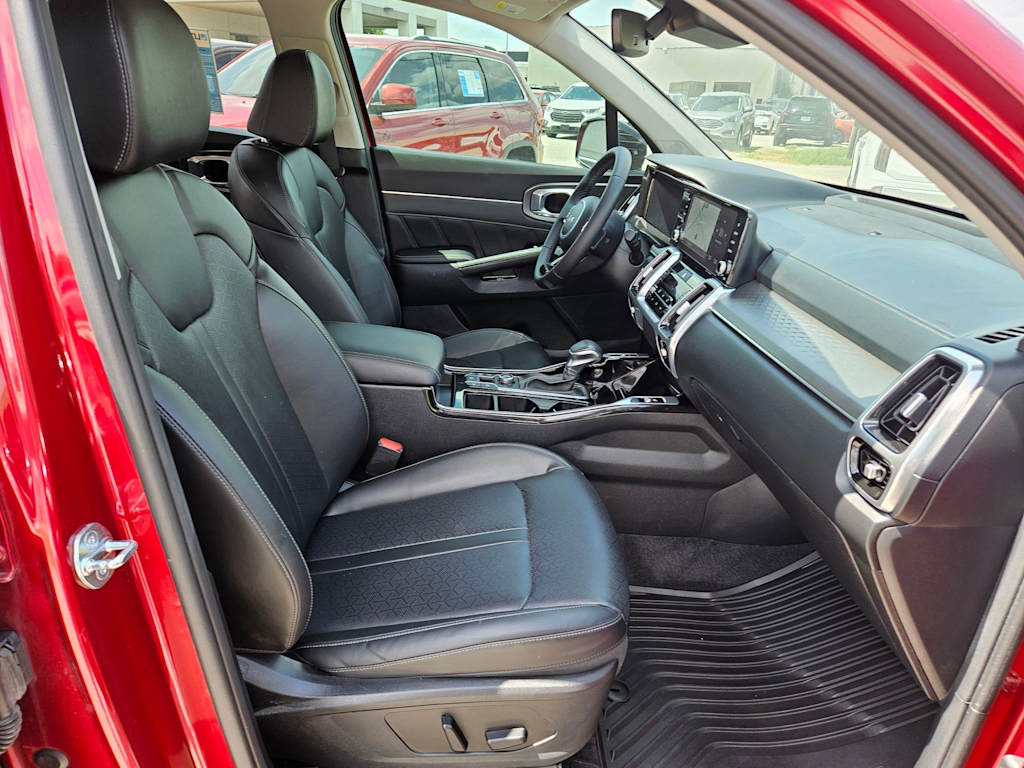 Thumbnail: 2023 Kia Sorento - 29