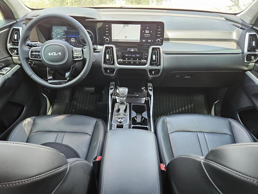 Thumbnail: 2023 Kia Sorento - 2