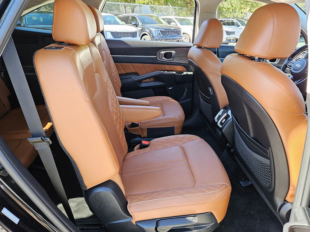 Thumbnail: 2021 Kia Sorento - 26