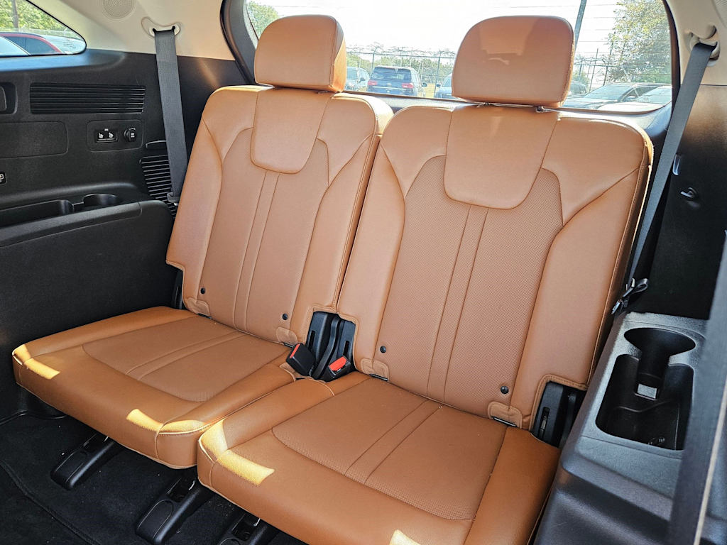 Thumbnail: 2021 Kia Sorento - 25