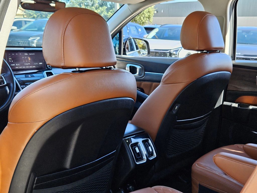 Thumbnail: 2021 Kia Sorento - 12