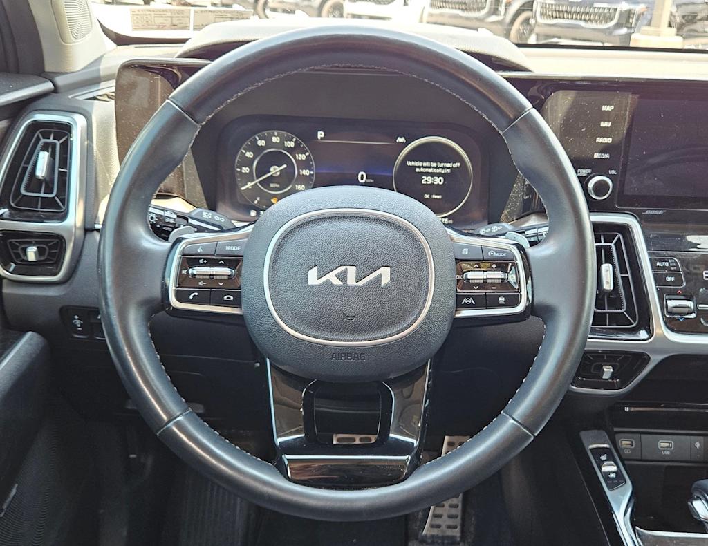 Thumbnail: 2022 Kia Sorento - 13