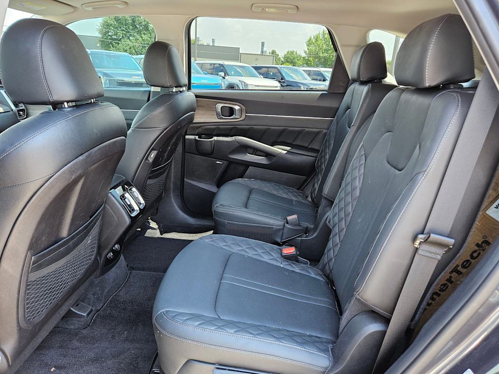 Thumbnail: 2022 Kia Sorento - 12