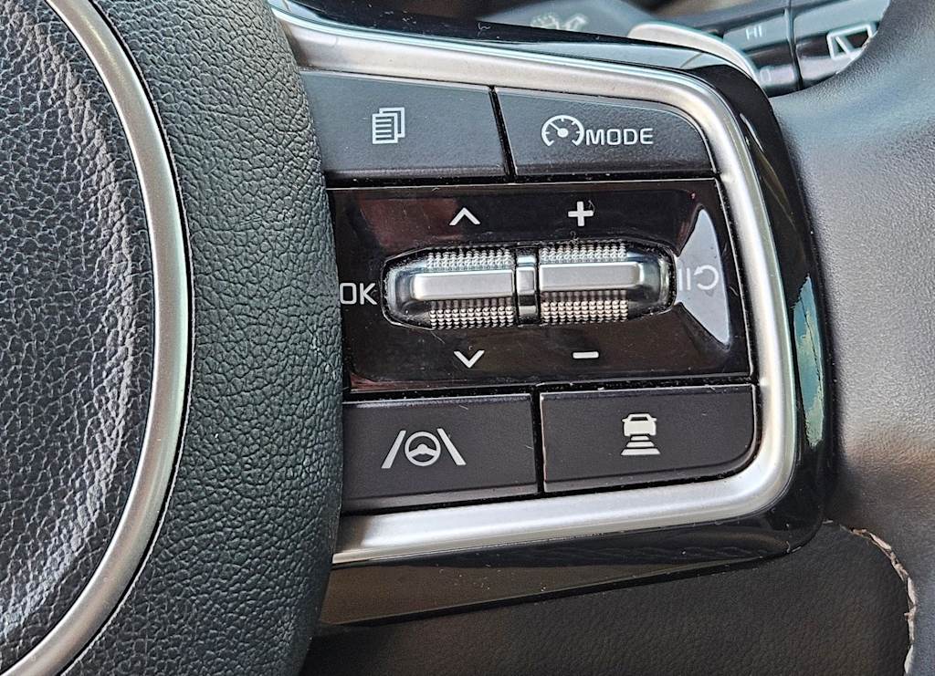 Thumbnail: 2022 Kia Sorento - 27