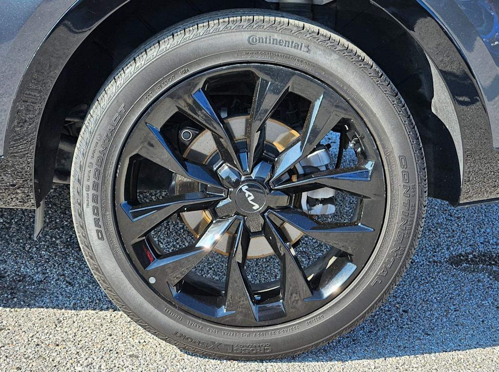 Thumbnail: 2023 Kia Sorento - 8