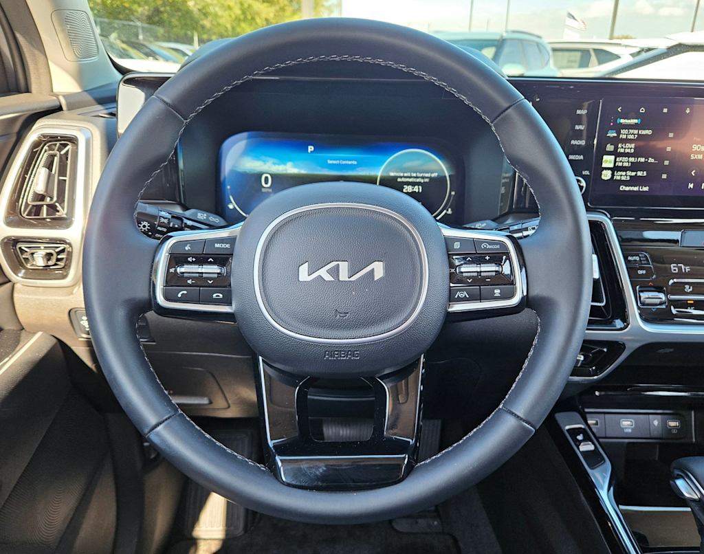 Thumbnail: 2023 Kia Sorento - 9