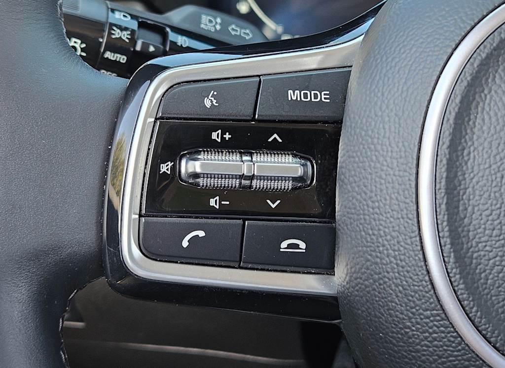 Thumbnail: 2023 Kia Sorento - 29