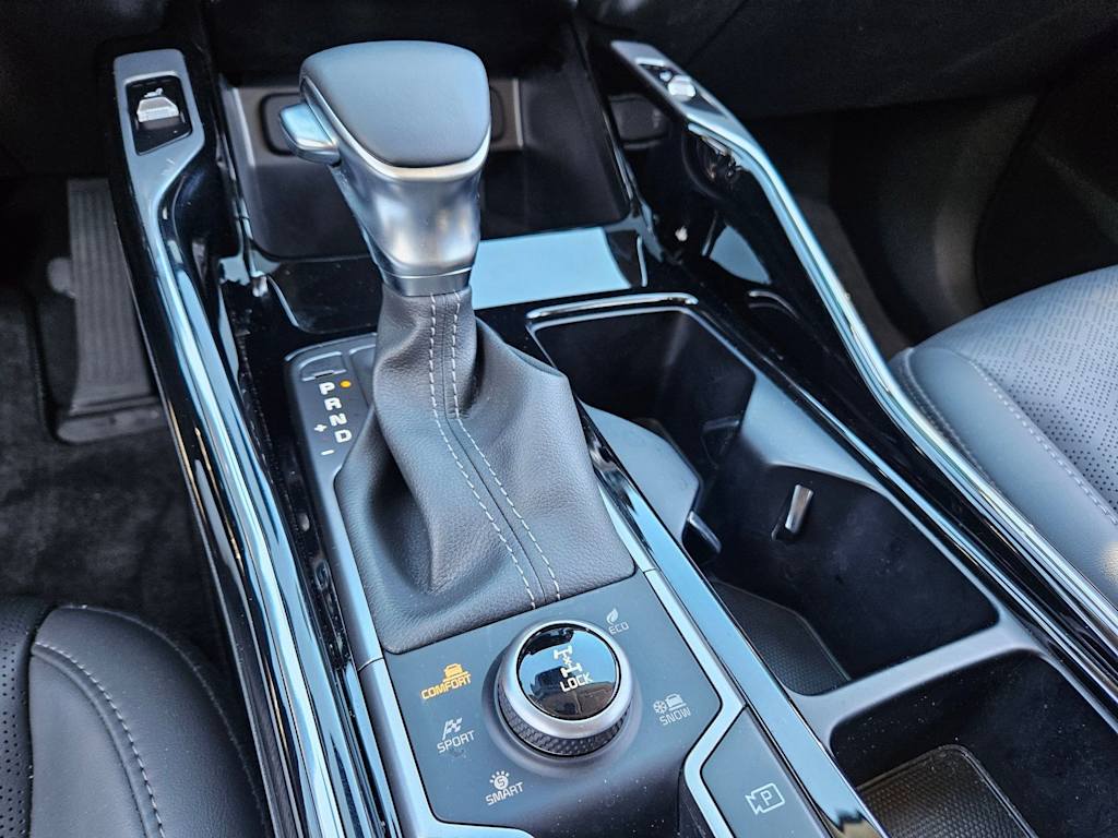 Thumbnail: 2023 Kia Sorento - 14