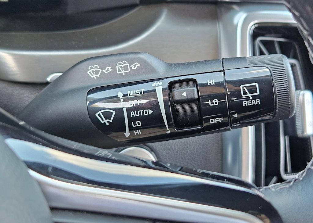 Thumbnail: 2023 Kia Sorento - 31