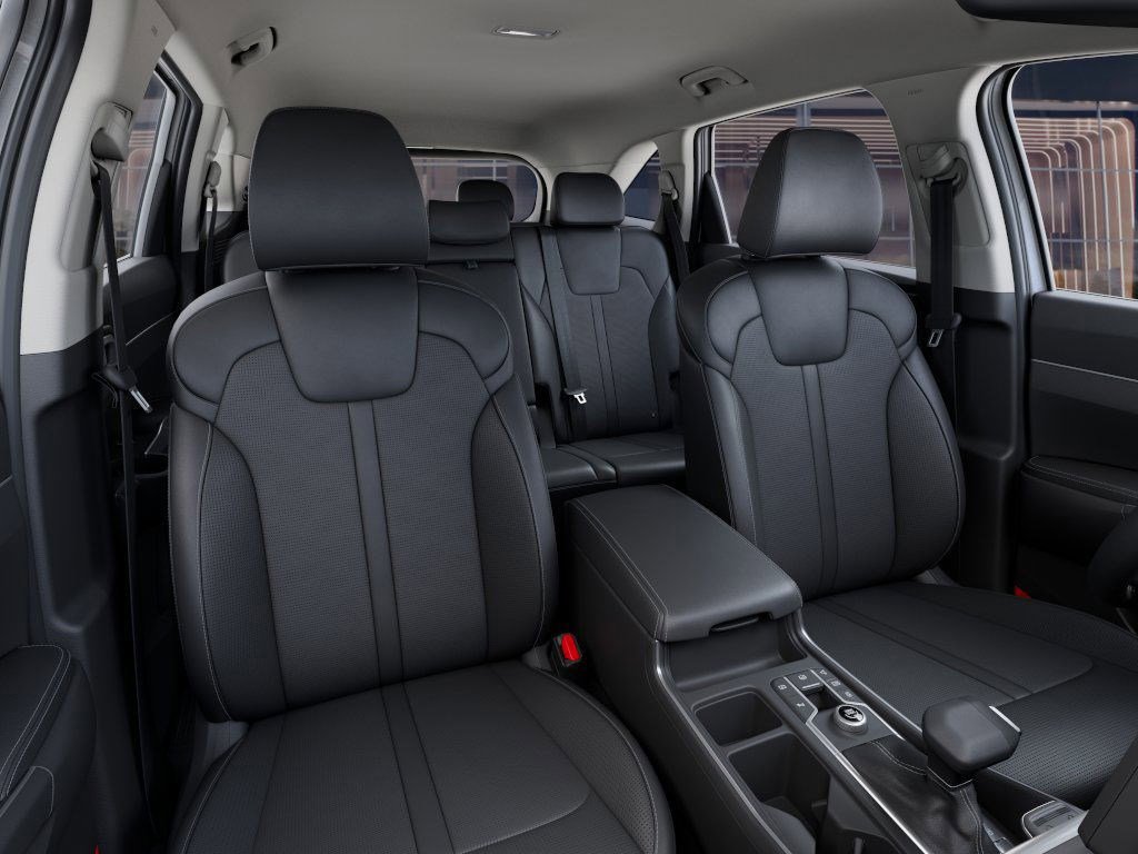 2025 Kia Sorento S 8